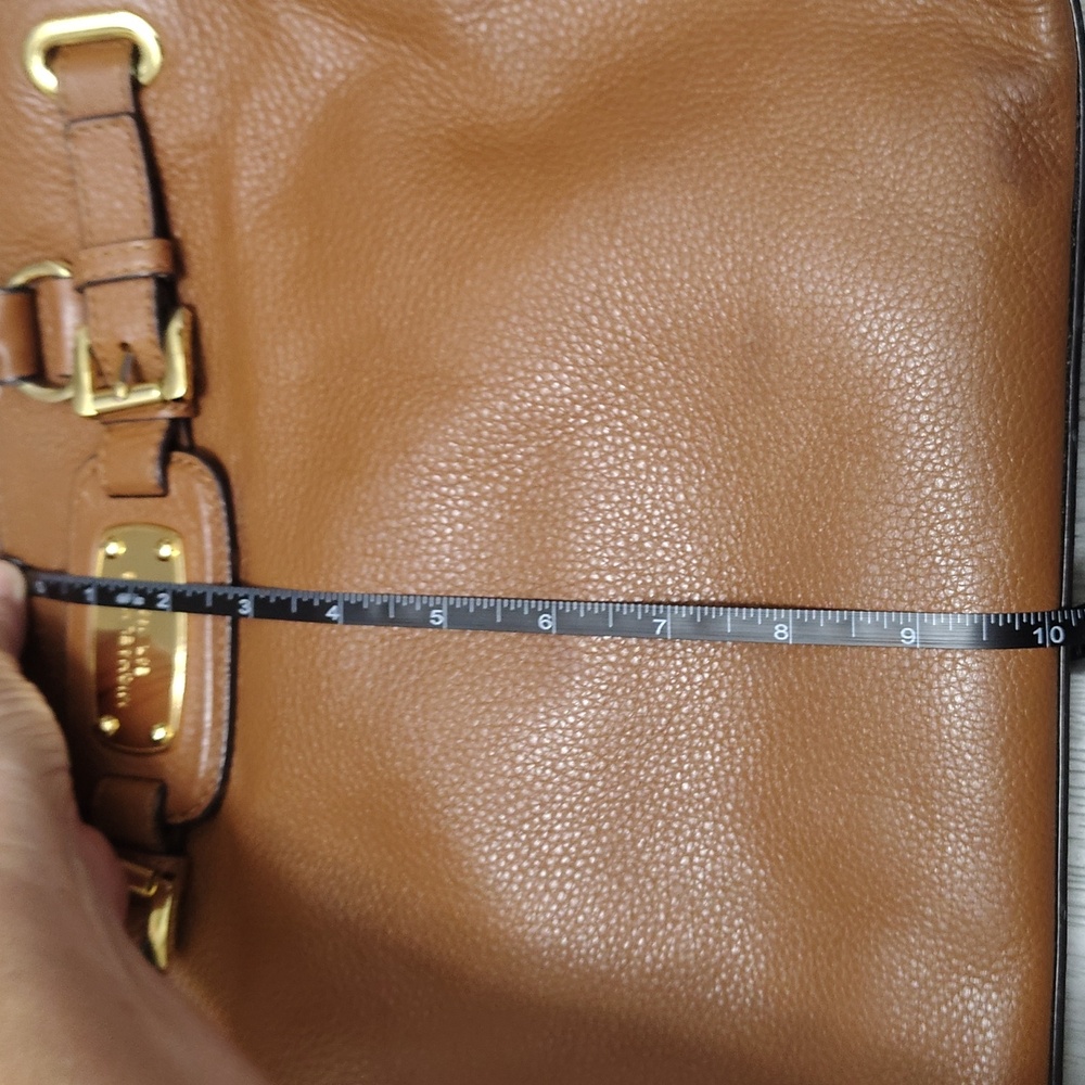 Gorgeous Michael Kors Brown Leather Satchel with Gold Accents - Picture 14 of 14